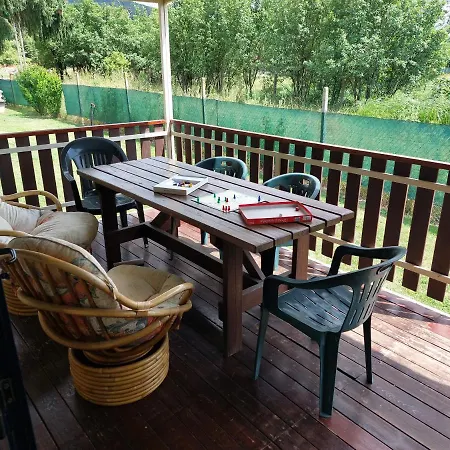 Paradajz 度假居 Budikovany